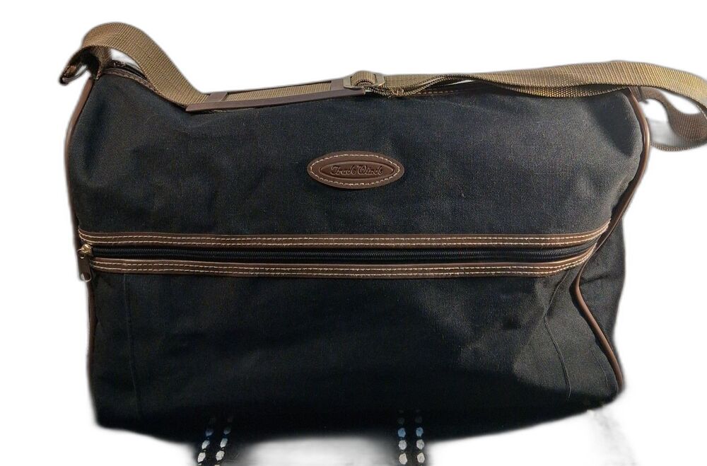 Trade Winds By American Flyer Carry-On Black Duffel Bag Approx 17"x10"